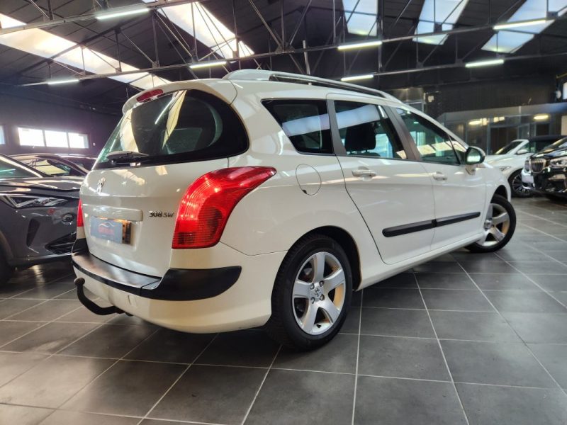 PEUGEOT 308 1.6HDI ATTELAGE*TOIT PANO*