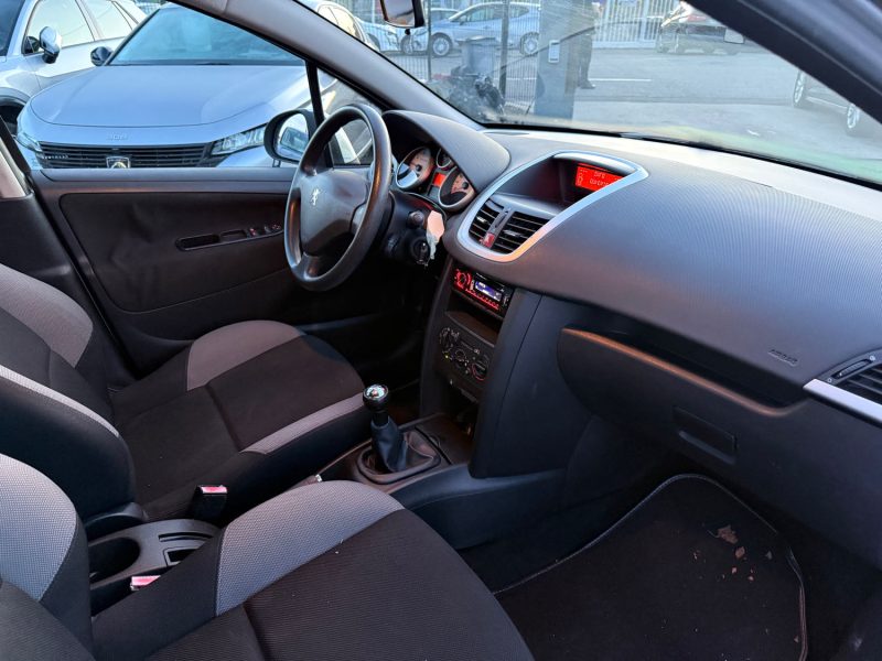 PEUGEOT 207 1.4E URBAN 75CH GARANTIE 