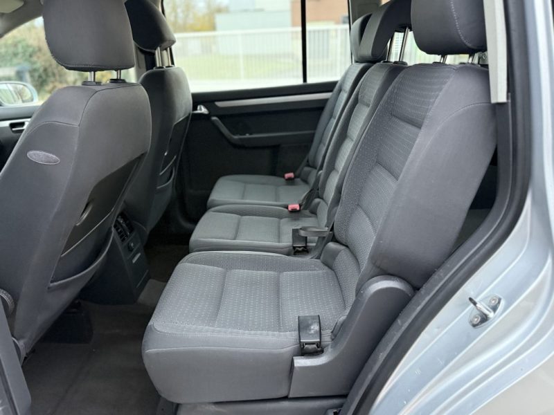 Volkswagen Touran 1.6I FSI 115 COMFORTLINE BVM5 - CHAINE DE DISTRIBUTION NEUF