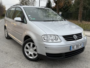 Volkswagen Touran 1.6I FSI 115 COMFORTLINE BVM5 - CHAINE DE DISTRIBUTION NEUF