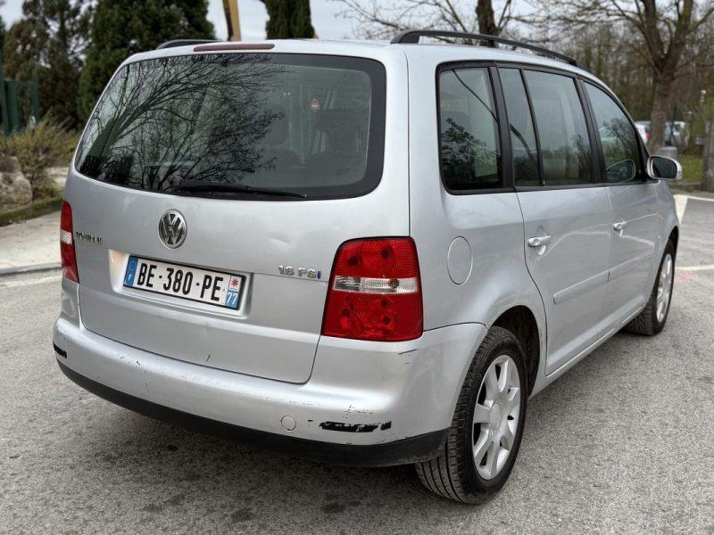 Volkswagen Touran 1.6I FSI 115 COMFORTLINE BVM5 - CHAINE DE DISTRIBUTION NEUF