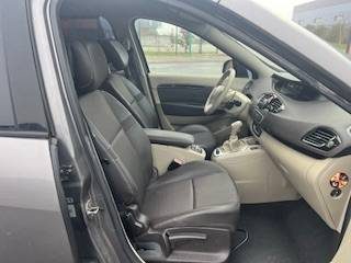 RENAULT SCENIC III 2.0 L dCi 150 ch Jade BVA