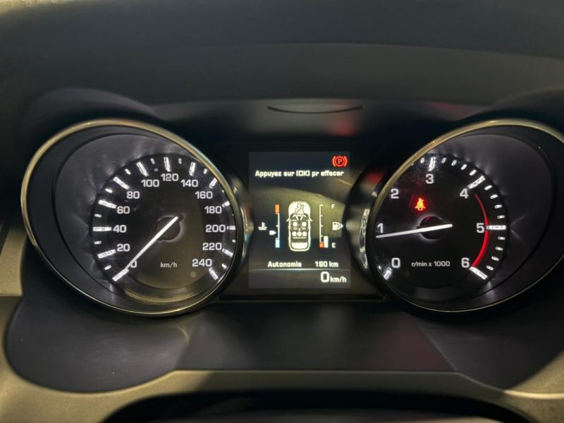 LAND ROVER EVOQUE 2.2 TD4 150 DYNAMIC - 🔊 Bluetooth -✅Reprise possible - ✅Garantie 6 mois
