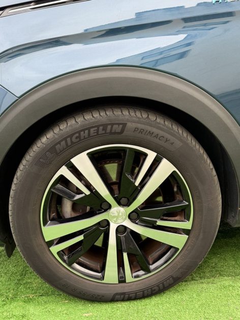 PEUGEOT 3008 II HYBRID RECHARGEABLE 1.6 EAT8 225 CV GT PACK / TOIT OUVRANT / SIEGES CHAUFFANTS