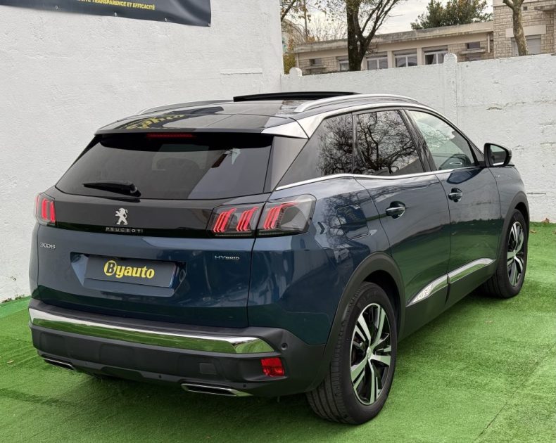PEUGEOT 3008 II HYBRID RECHARGEABLE 1.6 EAT8 225 CV GT PACK / TOIT OUVRANT / SIEGES CHAUFFANTS