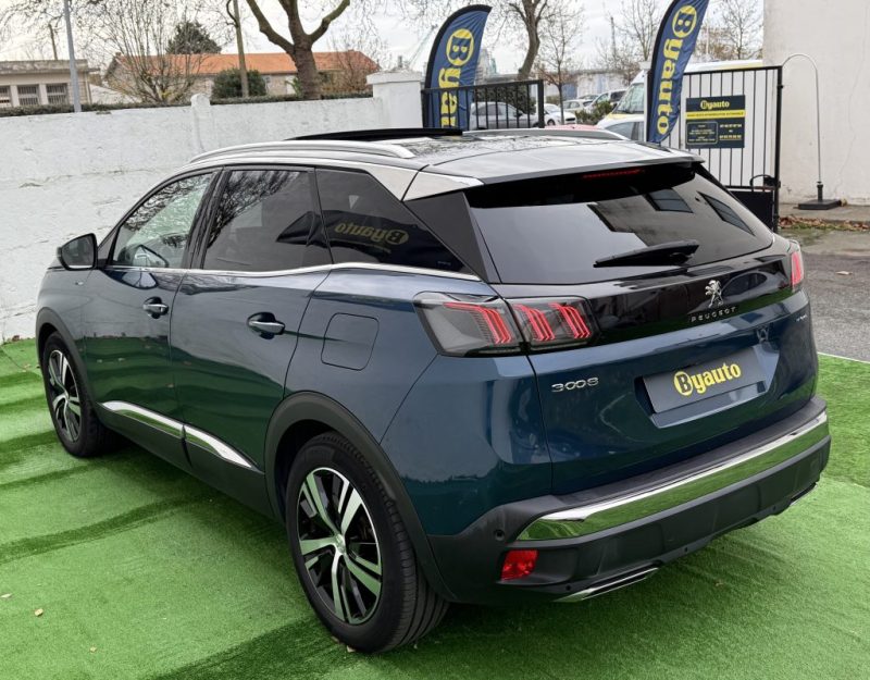 PEUGEOT 3008 II HYBRID RECHARGEABLE 1.6 EAT8 225 CV GT PACK / TOIT OUVRANT / SIEGES CHAUFFANTS