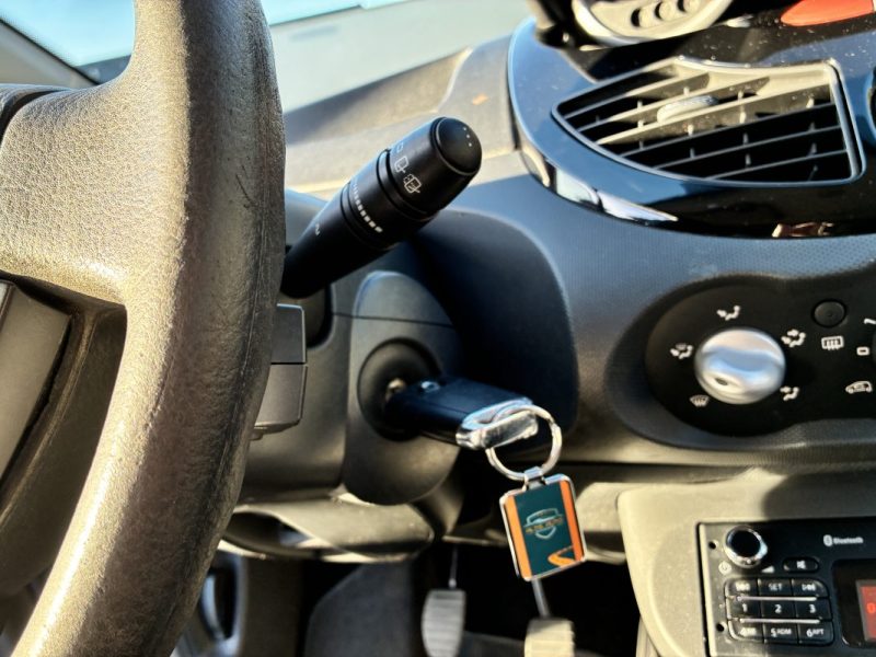 RENAULT TWINGO II 1.2 LEV 16V 75CH INTENS ECO² 2014