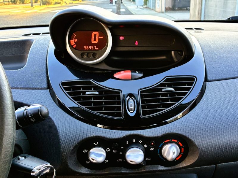 RENAULT TWINGO II 1.2 LEV 16V 75CH INTENS ECO² 2014