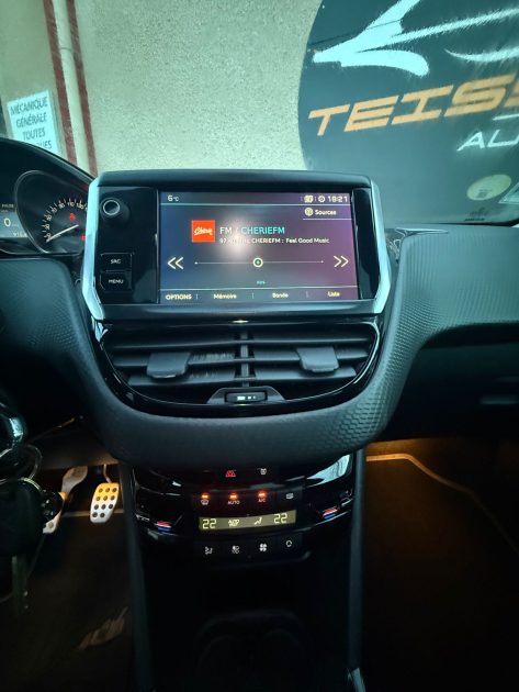 PEUGEOT 2008 1.6 blueHDI 100 CROSSWAY 