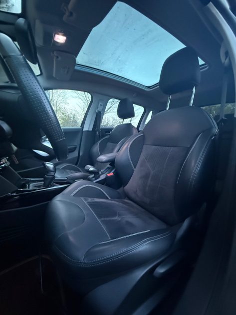 PEUGEOT 2008 1.6 blueHDI 100 CROSSWAY 