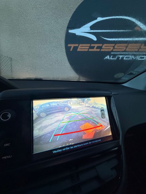 PEUGEOT 2008 1.6 blueHDI 100 CROSSWAY 