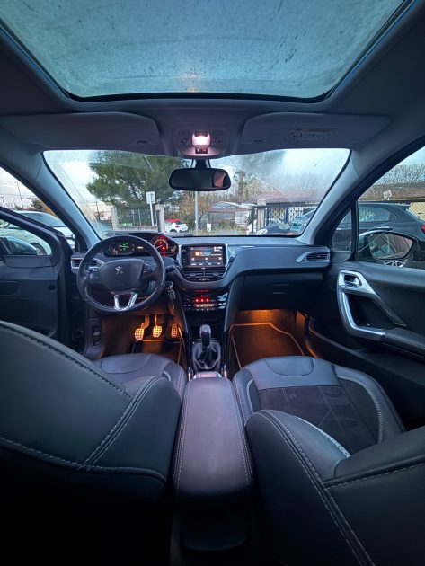 PEUGEOT 2008 1.6 blueHDI 100 CROSSWAY 