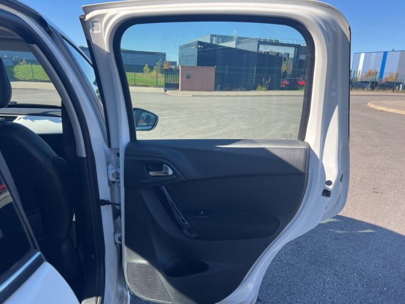 CITROEN C3 1.6 L e-HDI 90 ch Music Touch