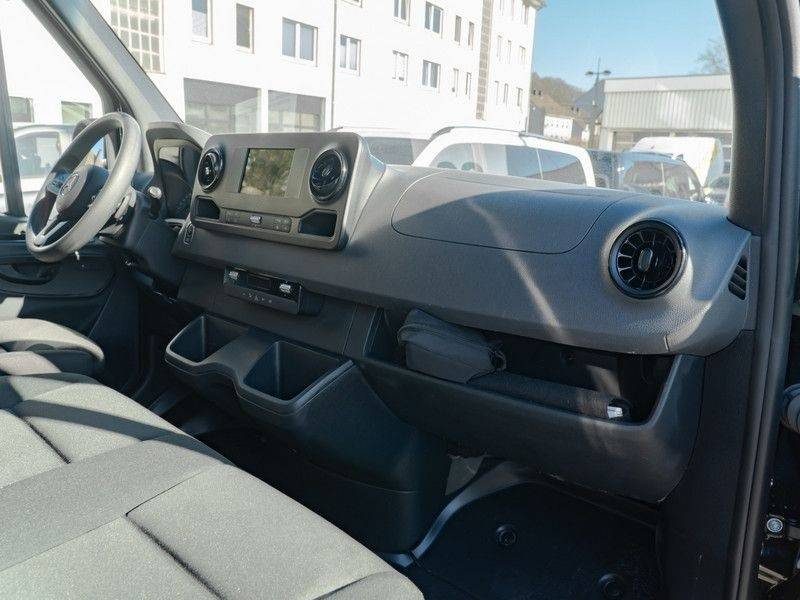 MERCEDES SPRINTER III (2) 317 CDI 37 3.5T RWD PRO FOURGON R1779