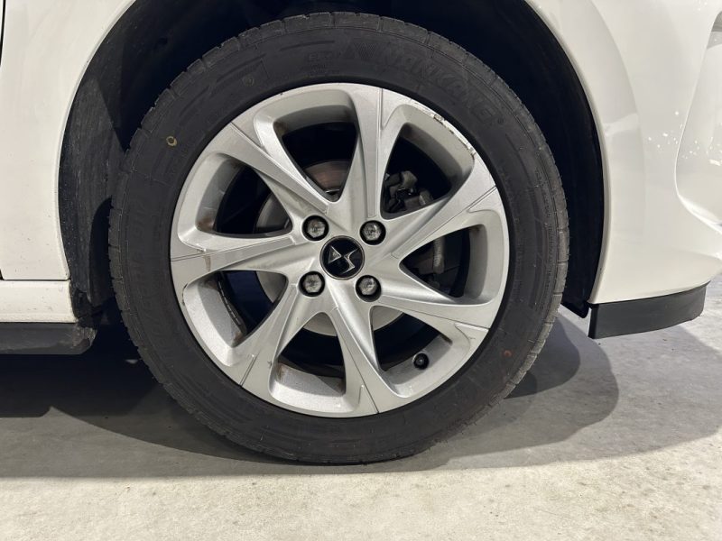 DS DS3 1.2 VTI 82ch So Chic - KIT DISTRIBUTION NEUF