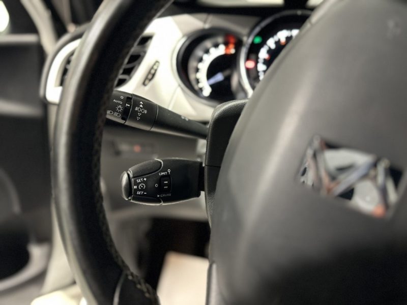 DS DS3 1.2 VTI 82ch So Chic - KIT DISTRIBUTION NEUF