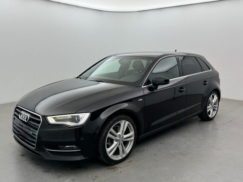 AUDI A3 1.6 TDI 105CH FAP ATTRACTION 2013