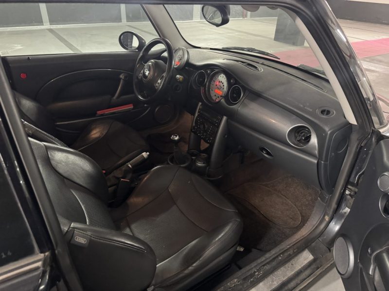 MINI MINI COOPER 2005