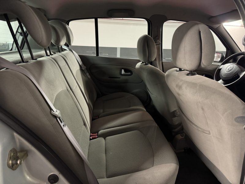 RENAULT CLIO CONFORT AUTHENTIQUE 1.4 16V BA PROACTIVE 2004