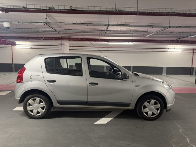 DACIA SANDERO 1.2 16V 75CH GPL EURO5 2011