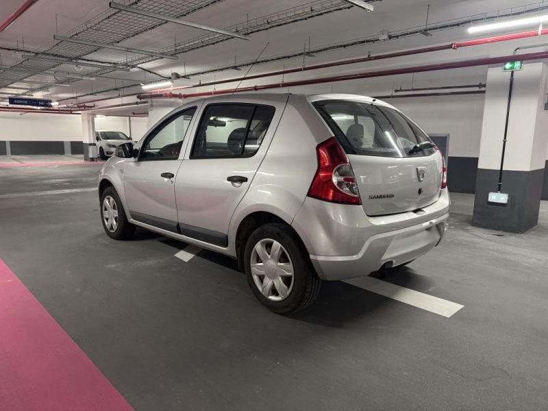 DACIA SANDERO 1.2 16V 75CH GPL EURO5 2011