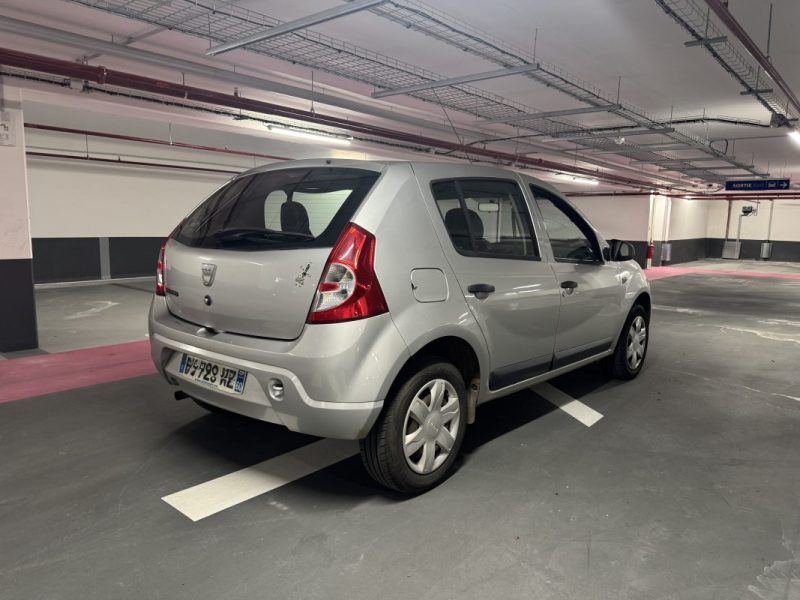 DACIA SANDERO 1.2 16V 75CH GPL EURO5 2011