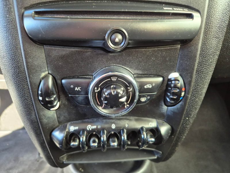 MINI COUNTRYMAN ONE D 90CH BRICKLANE 2015