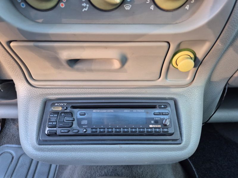 RENAULT TWINGO 1.2I - 8V 2000