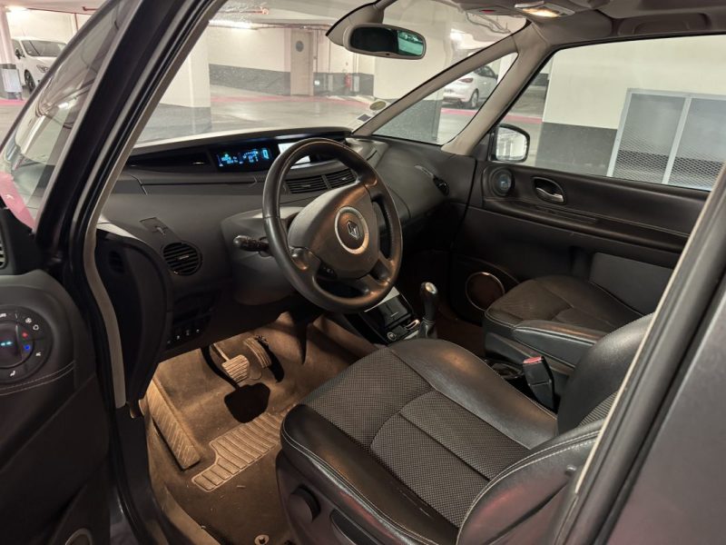 RENAULT ESPACE 2.0 DCI 150CH FAP 25TH BVA EURO5 2011