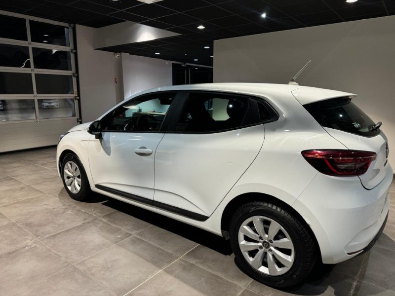 RENAULT CLIO V 1.5 BLUE DCI 85 AIR NAV / 1ERE MAIN / ENTRETIEN RENAULT / DISTRIBUTION FAIT EN 2025 / PRIX HT 2020