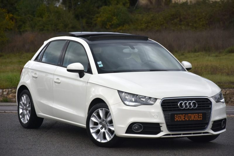 AUDI A1 SPORTBACK 1.2 TFSI 86CH AMBITION + TOIT OUVRANT 2012