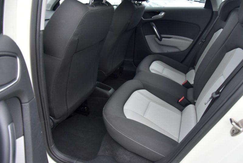 AUDI A1 SPORTBACK 1.2 TFSI 86CH AMBITION + TOIT OUVRANT 2012