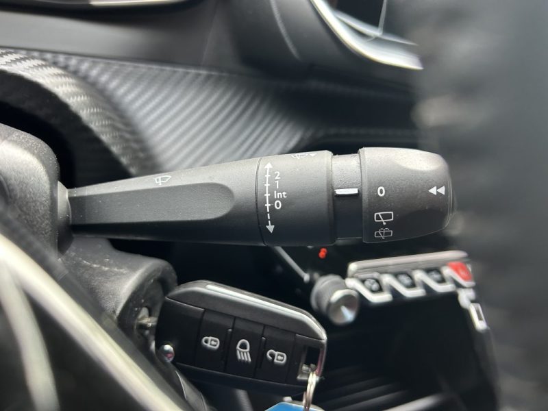 PEUGEOT 208 1.2 Like  / Garantie 12 Mois