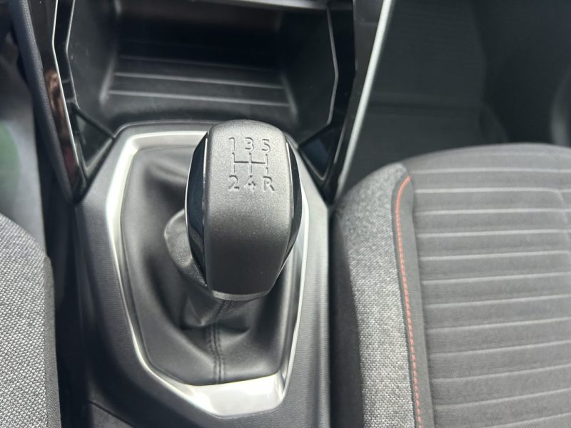 PEUGEOT 208 1.2 Like Apple Carplay & Android Auto  / Garantie 12 Mois