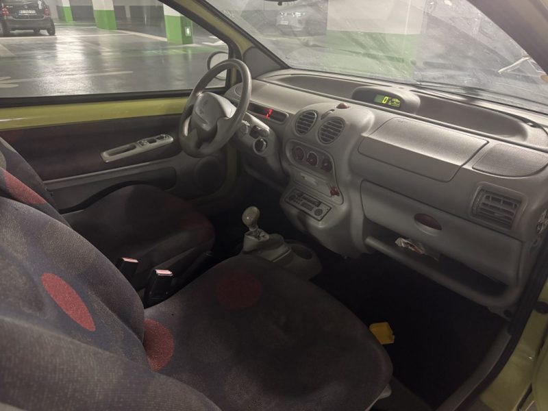 RENAULT TWINGO CINETIC 1.2 2002