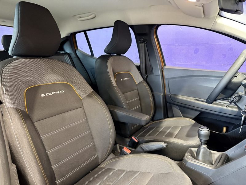 Dacia  Sandero Stepway 1.0 ECO-G 100CH - Radars de reculs - GPL - Commande au volants - Climatisatio
