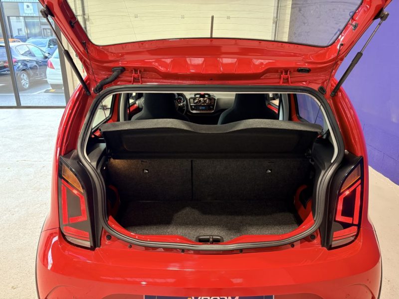 Volkswagen UP 90ch - CROSS UP  - Radars de recul - Bluetooth - Commande au volants  - jeune permis 