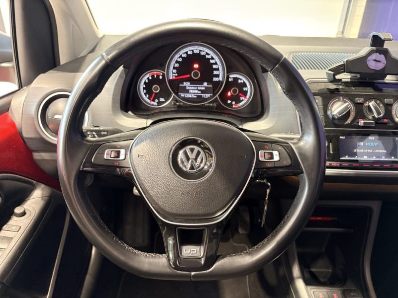 Volkswagen UP 90ch - CROSS UP  - Radars de recul - Bluetooth - Commande au volants  - jeune permis 