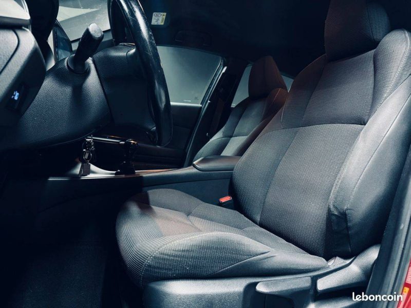 Toyota c-hr 1.2t 116 ch 2wd dynamic