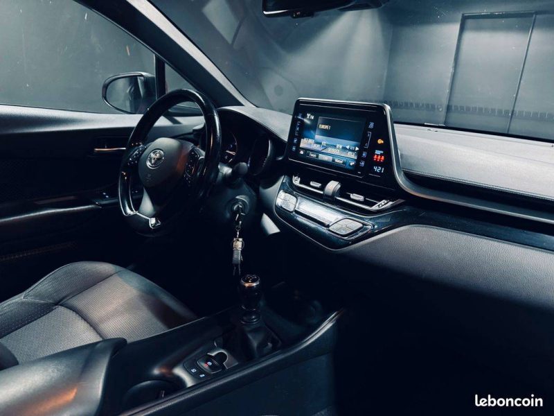 Toyota c-hr 1.2t 116 ch 2wd dynamic