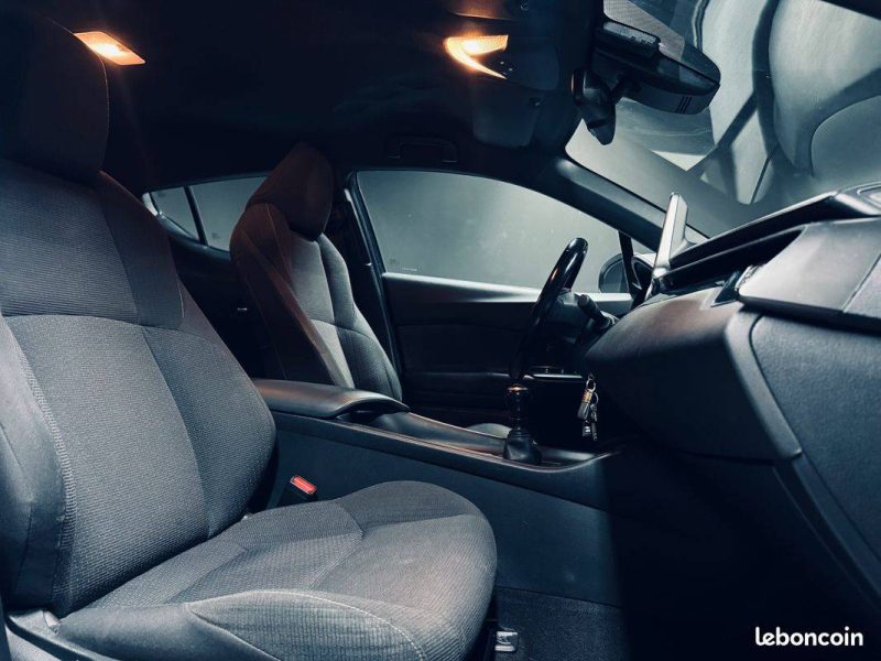 Toyota c-hr 1.2t 116 ch 2wd dynamic