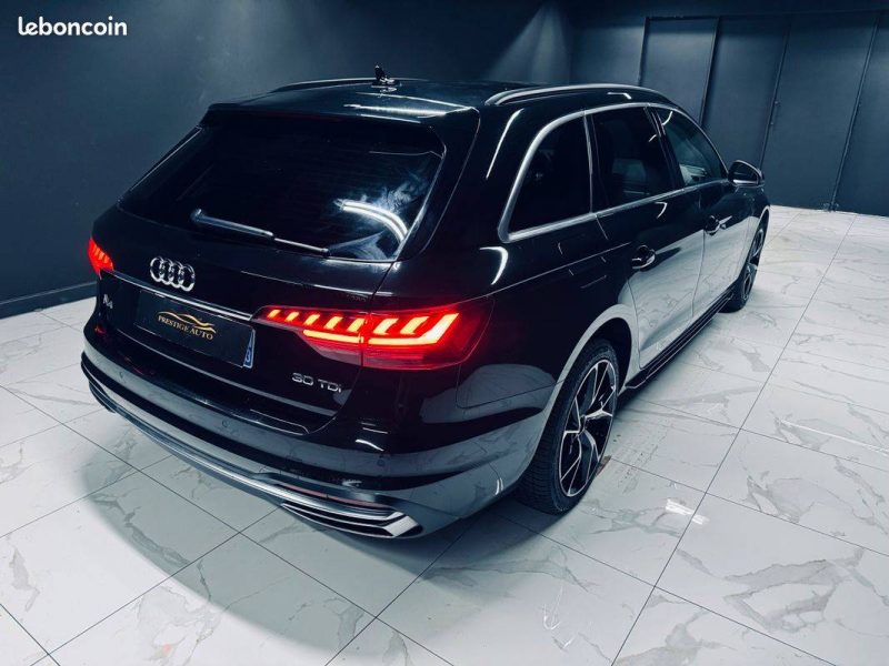 Audi A4 Avant 30 TDI 135 Business Line S-tronic 7 / TVA RECUPERABLE / CAR PLAY