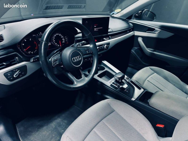 Audi A4 Avant 30 TDI 135 Business Line S-tronic 7 / TVA RECUPERABLE / CAR PLAY