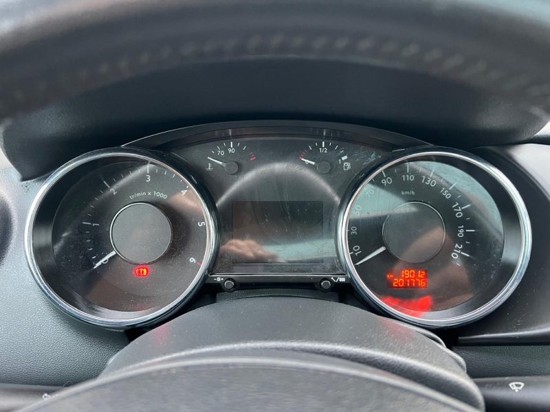 PEUGEOT 3008 1.6 HDI 110 BUSINESS 