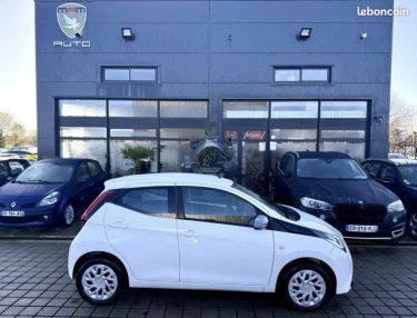 TOYOTA AYGO II 1.0 VVT-I 72CH X-CLUSIV X-SHIFT automatique