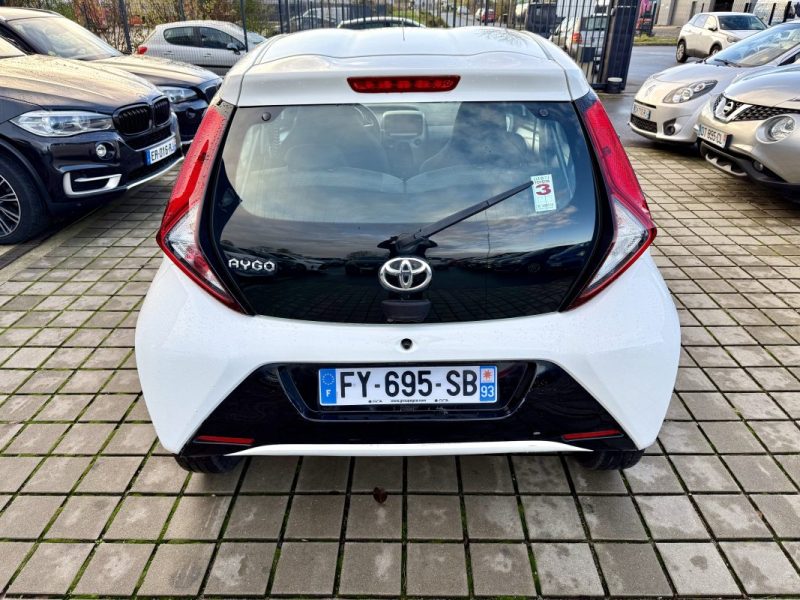 TOYOTA AYGO II 1.0 VVT-I 72CH X-CLUSIV X-SHIFT automatique