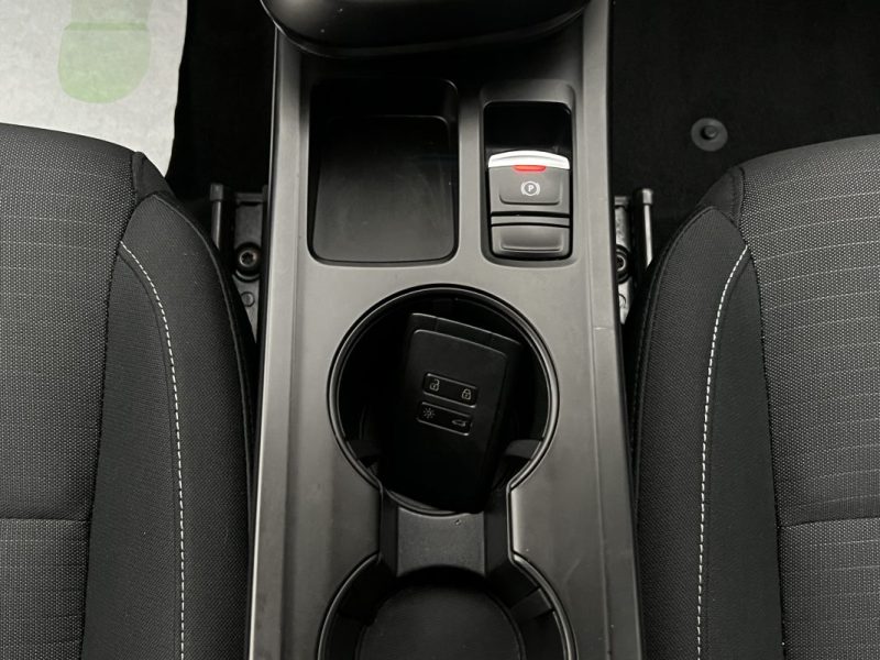 RENAULT ARKANA 1.3 TCE Mild HYBRID 140 Cv BOITE AUTO 7 / APPLE & ANDROID CRIT AIR 1 - GARANTIE 1 AN