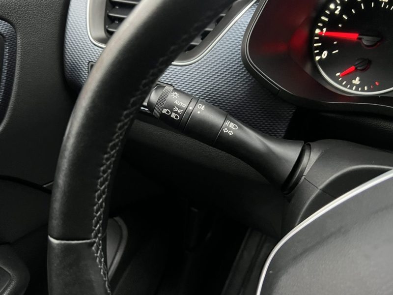 RENAULT ARKANA 1.3 TCE Mild HYBRID 140 Cv BOITE AUTO 7 / APPLE & ANDROID CRIT AIR 1 - GARANTIE 1 AN