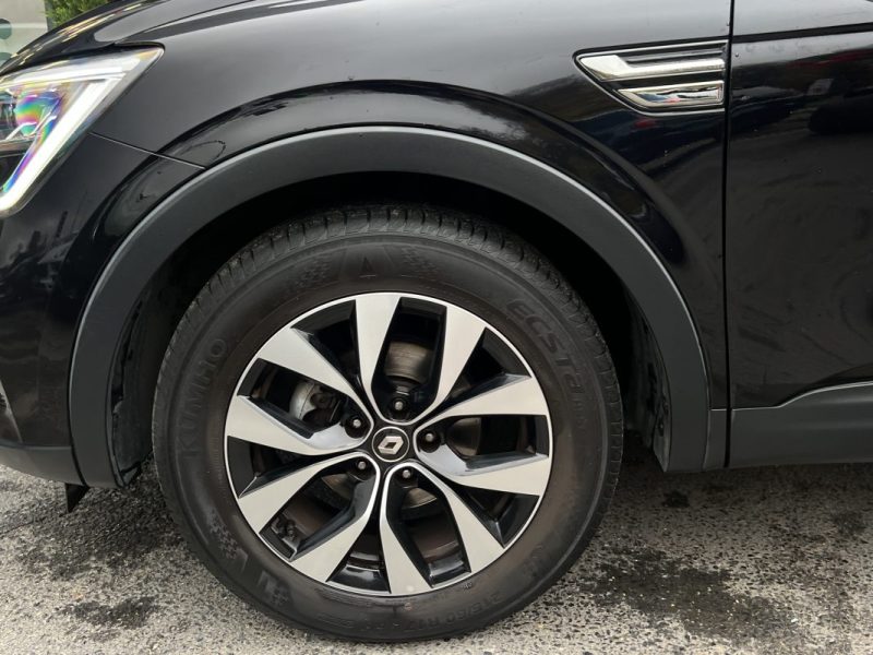 RENAULT ARKANA 1.3 TCE Mild HYBRID 140 Cv BOITE AUTO 7 / APPLE & ANDROID CRIT AIR 1 - GARANTIE 1 AN