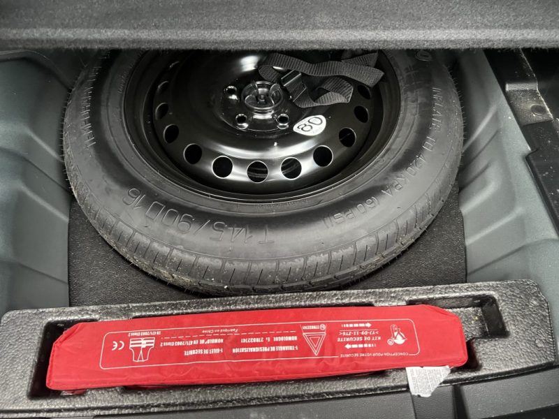 RENAULT ARKANA 1.3 TCE Mild HYBRID 140 Cv BOITE AUTO 7 / APPLE & ANDROID CRIT AIR 1 - GARANTIE 1 AN